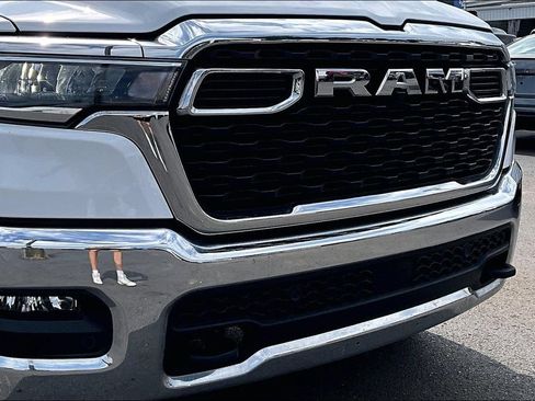 Used 2025 RAM 1500 Big Horn AWD/4WD image 34