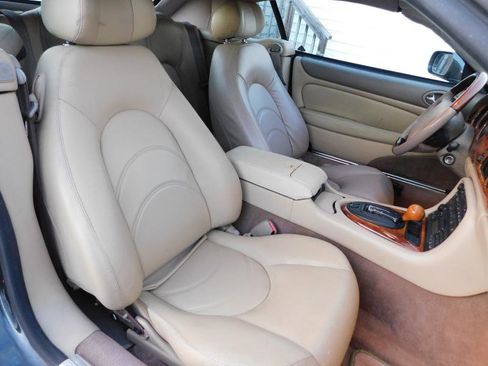 Used 2002 Jaguar XK8 Convertible image 14