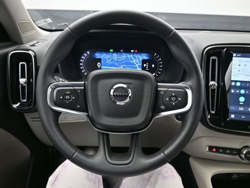 Used 2023 Volvo XC40 B5 Plus w/ Protection Package Premier AWD/4WD image 24