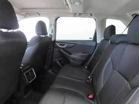Used 2022 Subaru Forester Premium AWD/4WD image 16