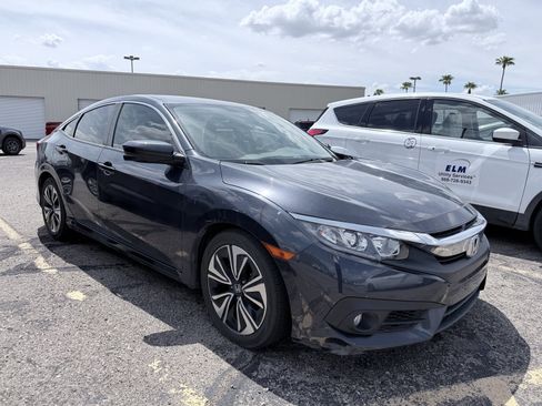 Used 2018 Honda Civic EX-T image 3