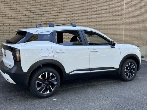 New 2026 Nissan Kicks SV w/ Cold Weather Package AWD/4WD image 18