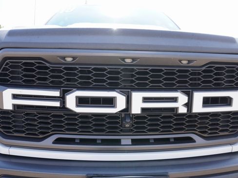 Used 2019 Ford F150 Raptor w/ Equipment Group 802A Luxury image 33