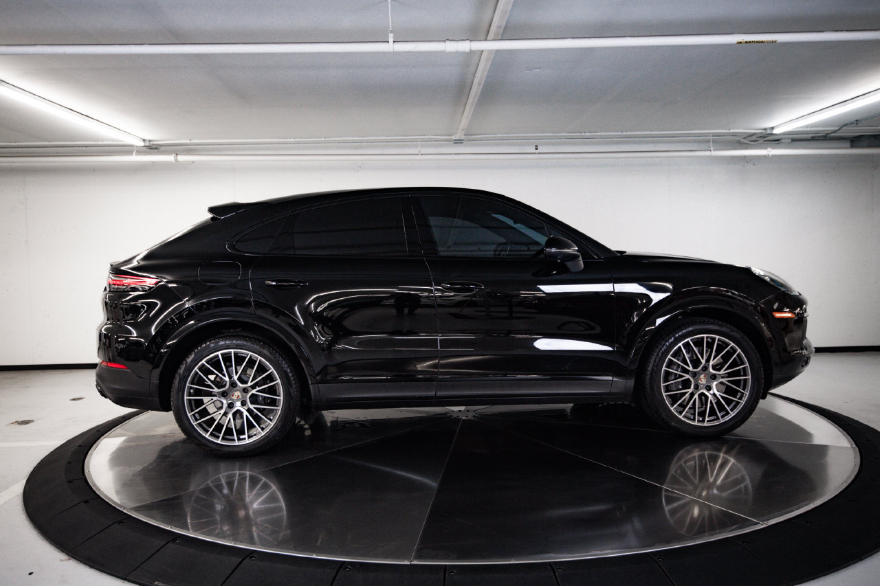 Certified 2023 Porsche Cayenne Coupe AWD/4WD image 7
