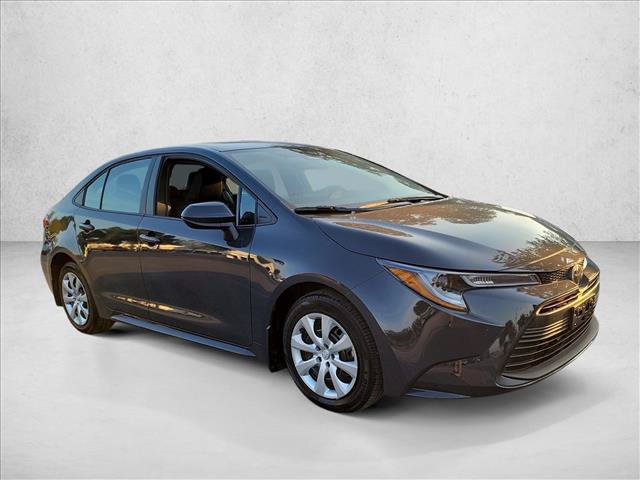 Used 2026 Toyota Corolla LE FWD image 3
