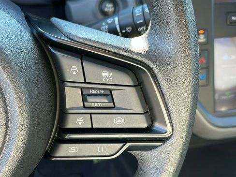 Certified 2025 Subaru Crosstrek 2.0i image 12