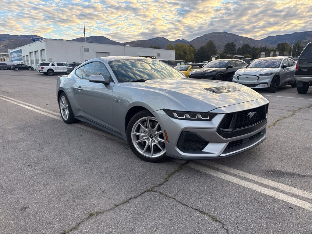 Used 2024 Ford Mustang GT Premium RWD image 2