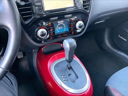 Used 2016 Nissan Juke SV w/ Technology Package FWD image 29