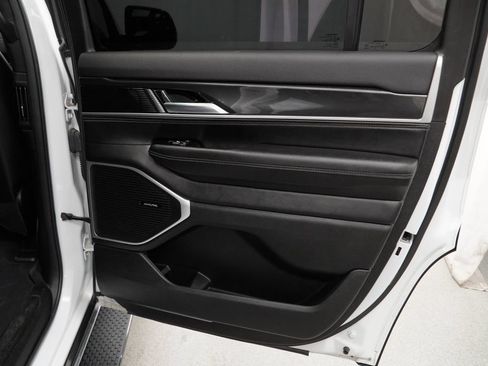 Certified 2023 Jeep Wagoneer 4WD w/ Premium Group I image 44