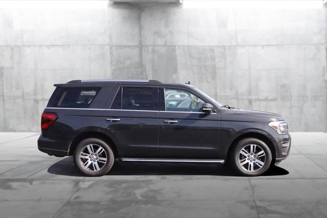 Used 2023 Ford Expedition Limited AWD/4WD image 5