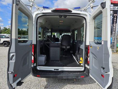 Used 2019 Ford Transit 150 XLT image 17