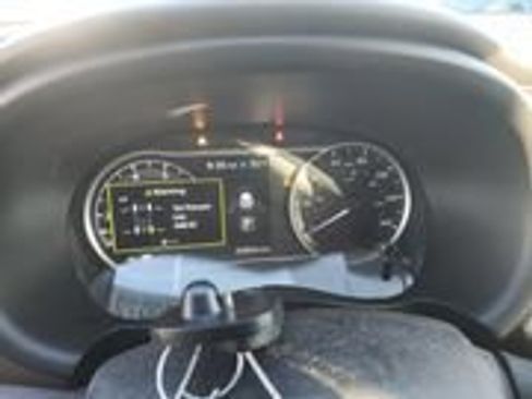 Used 2019 Nissan Kicks SV image 8