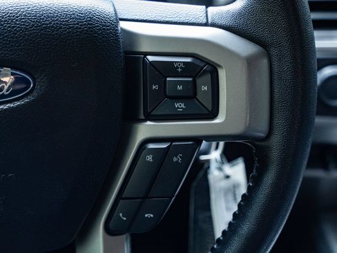 Certified 2019 Ford F250 Lariat w/ Lariat Value Package AWD/4WD image 25