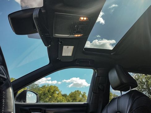 Used 2022 Toyota Highlander XSE image 24