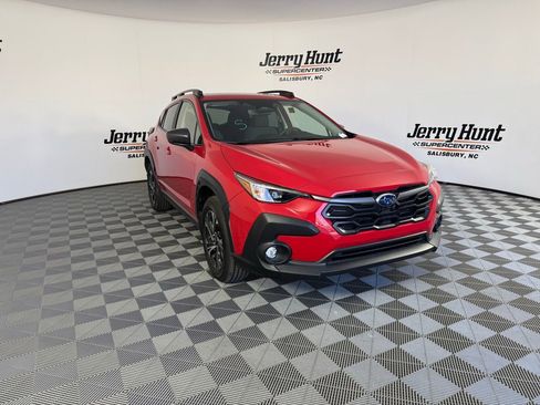 Used 2025 Subaru Crosstrek 2.0i Premium image 8
