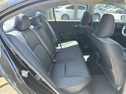 Used 2017 Honda Accord LX image 19