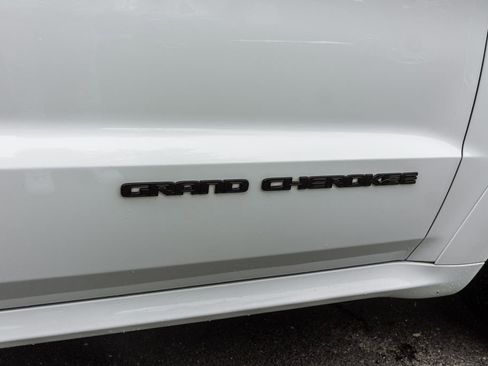 Used 2020 Jeep Grand Cherokee SRT w/ Trailer Tow Group IV AWD/4WD image 4