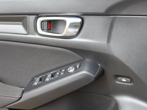 Used 2025 Honda Civic LX image 13