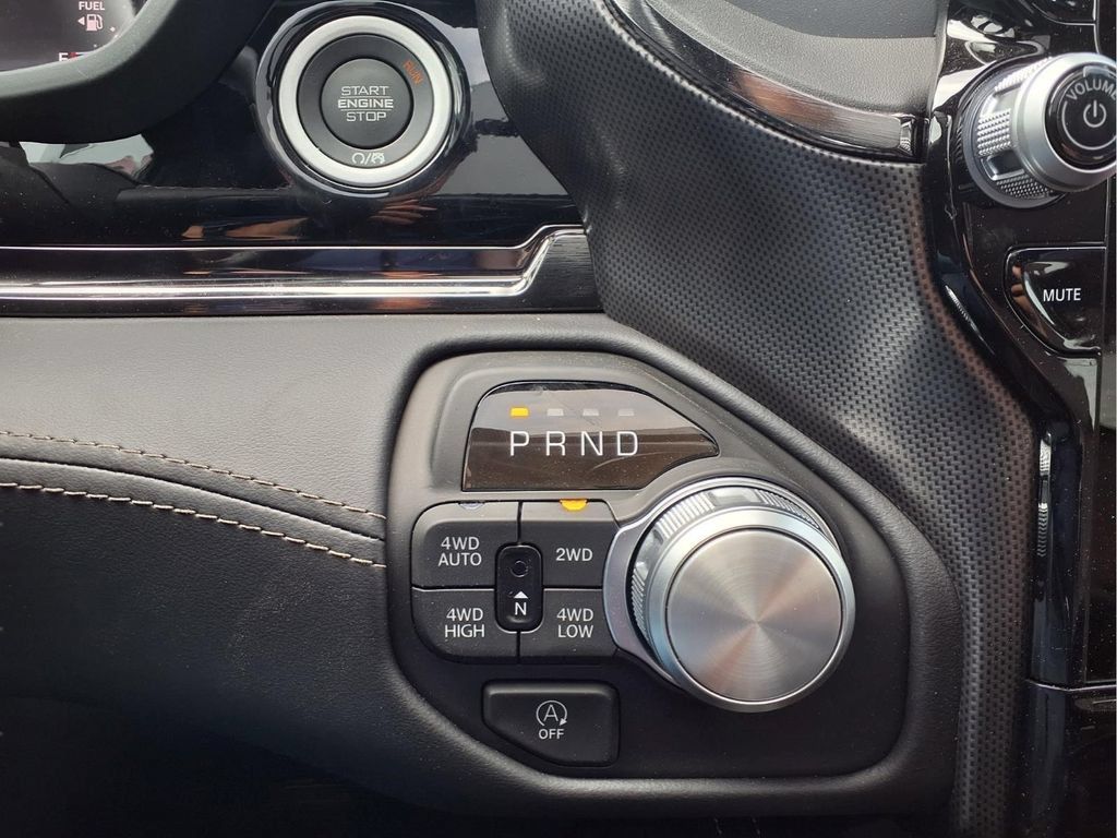 New 2026 RAM 1500 Limited AWD/4WD image 15