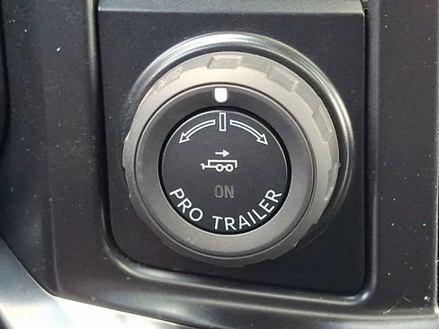 Used 2024 Ford F350 XLT w/ FX4 Off-Road Package AWD/4WD image 17