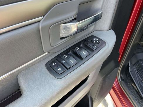 Used 2015 RAM 2500 SLT image 19