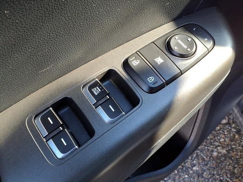 Used 2021 Kia Sportage LX image 10