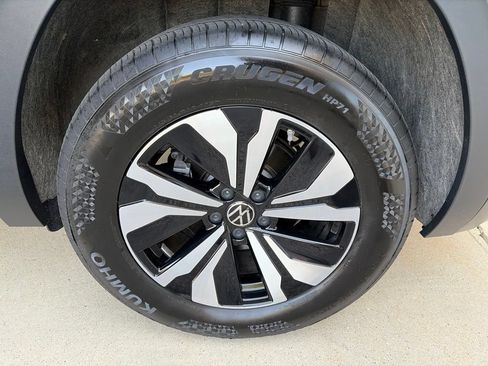 Certified 2026 Volkswagen Atlas Cross Sport SE AWD/4WD image 22