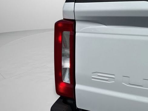 New 2026 Ford F250 XL image 19