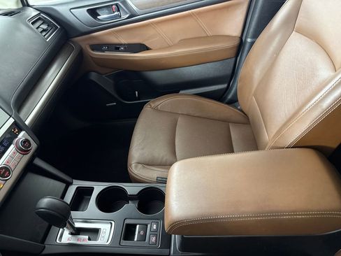 Used 2017 Subaru Outback 2.5i Touring w/ Popular Package #5A image 18