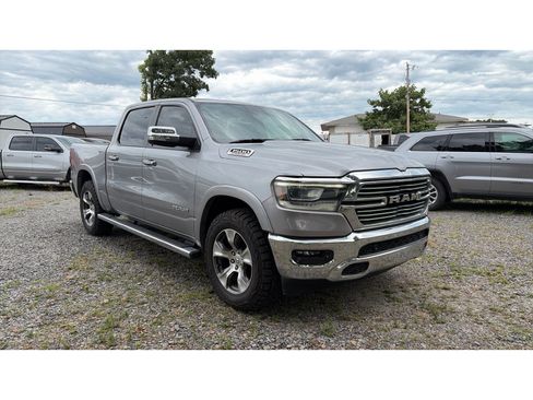 Used 2022 RAM 1500 Laramie AWD/4WD image 2