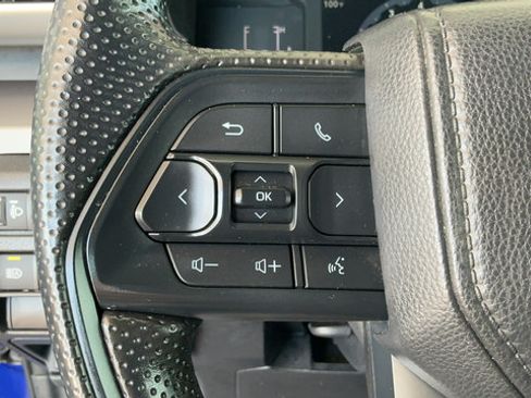 Used 2025 Toyota Tacoma SR5 RWD image 12