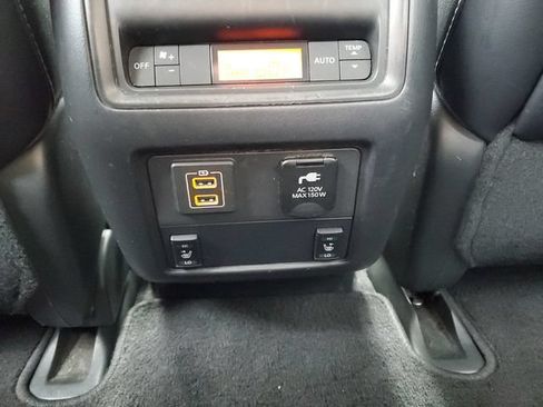 Used 2018 Nissan Pathfinder Platinum w/ Cargo Package AWD/4WD image 6