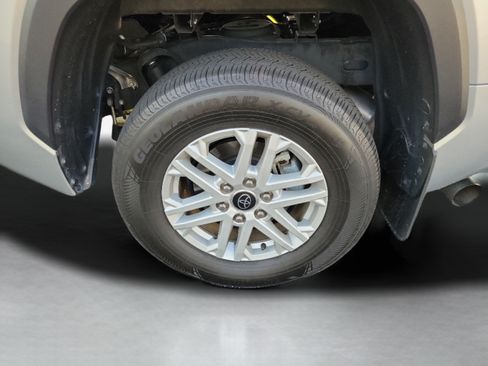 Used 2024 Toyota Tundra SR5 w/ SR5 Convenience Package AWD/4WD image 23