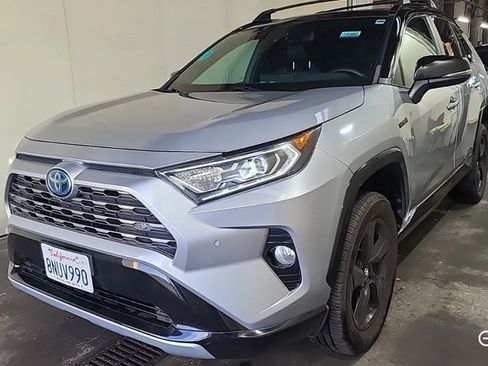 Used 2020 Toyota RAV4 XSE AWD/4WD image 1