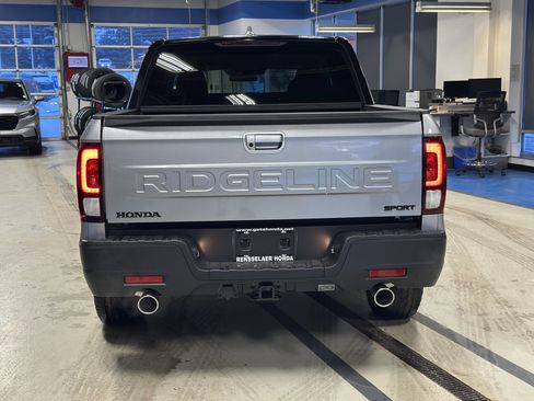 New 2026 Honda Ridgeline Sport image 5