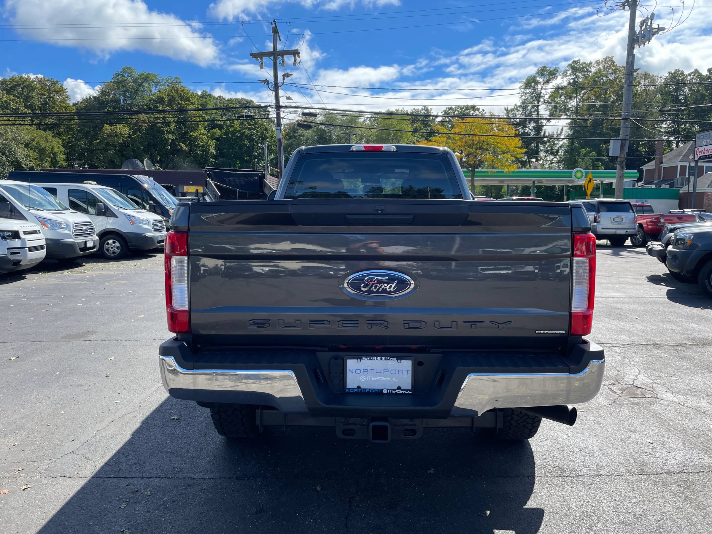 Used 2017 Ford F350 XL AWD/4WD image 4