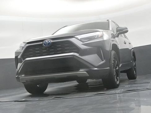 Used 2024 Toyota RAV4 XSE w/ Advanced Technology Package AWD/4WD image 45