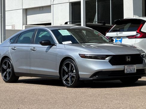 Used 2023 Honda Accord Sport image 6