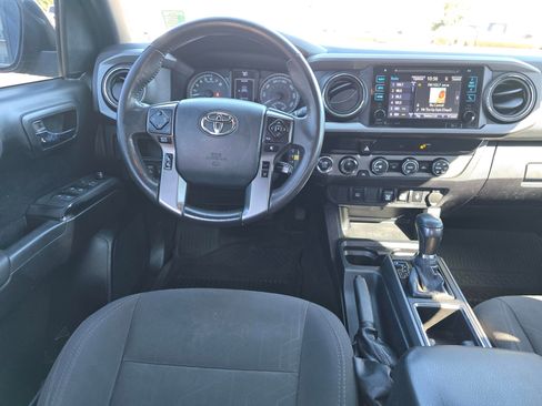 Used 2015 Toyota Tacoma 4x4 Double Cab w/ TRD Sport Package image 13