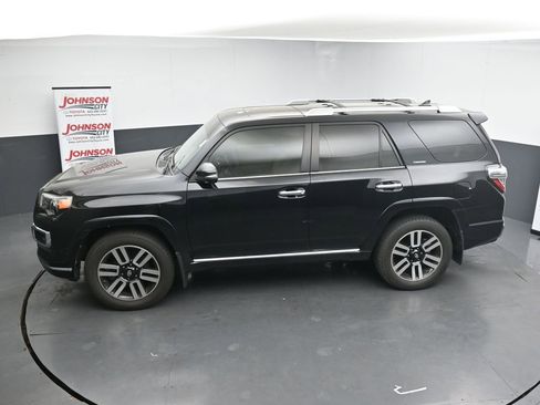 Used 2014 Toyota 4Runner Limited image 13