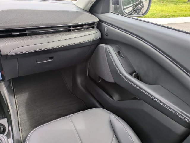 Certified 2026 Ford Mustang Mach-E Select RWD image 17