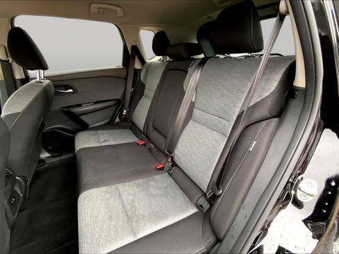 Used 2022 Nissan Rogue SV AWD/4WD image 19