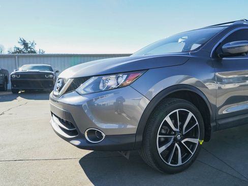 Used 2017 Nissan Rogue Sport SL image 29