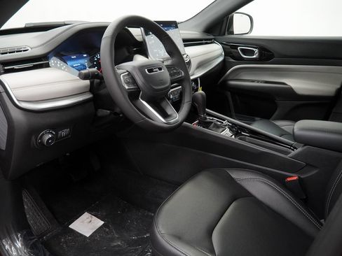 New 2026 Jeep Compass Limited image 16