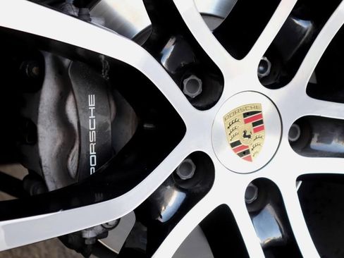 Used 2021 Porsche Cayenne image 83