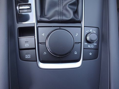 New 2026 MAZDA MAZDA3 s FWD image 22