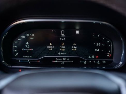 Used 2023 GMC Yukon SLE image 18