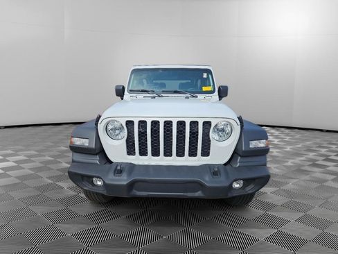 Used 2024 Jeep Wrangler Sport AWD/4WD image 2