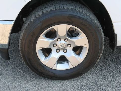 Used 2022 RAM 1500 Big Horn AWD/4WD image 7