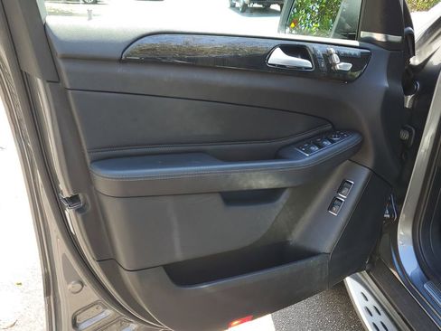 Used 2017 Mercedes-Benz GLS 450 4MATIC image 19